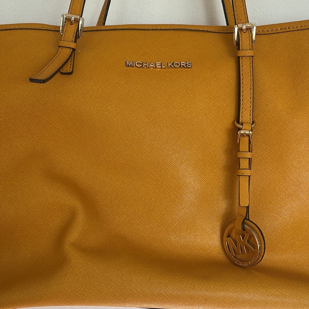 Authentic Michael Michael Kors Jet Set Tote in Marigold with dust bag! UGC
